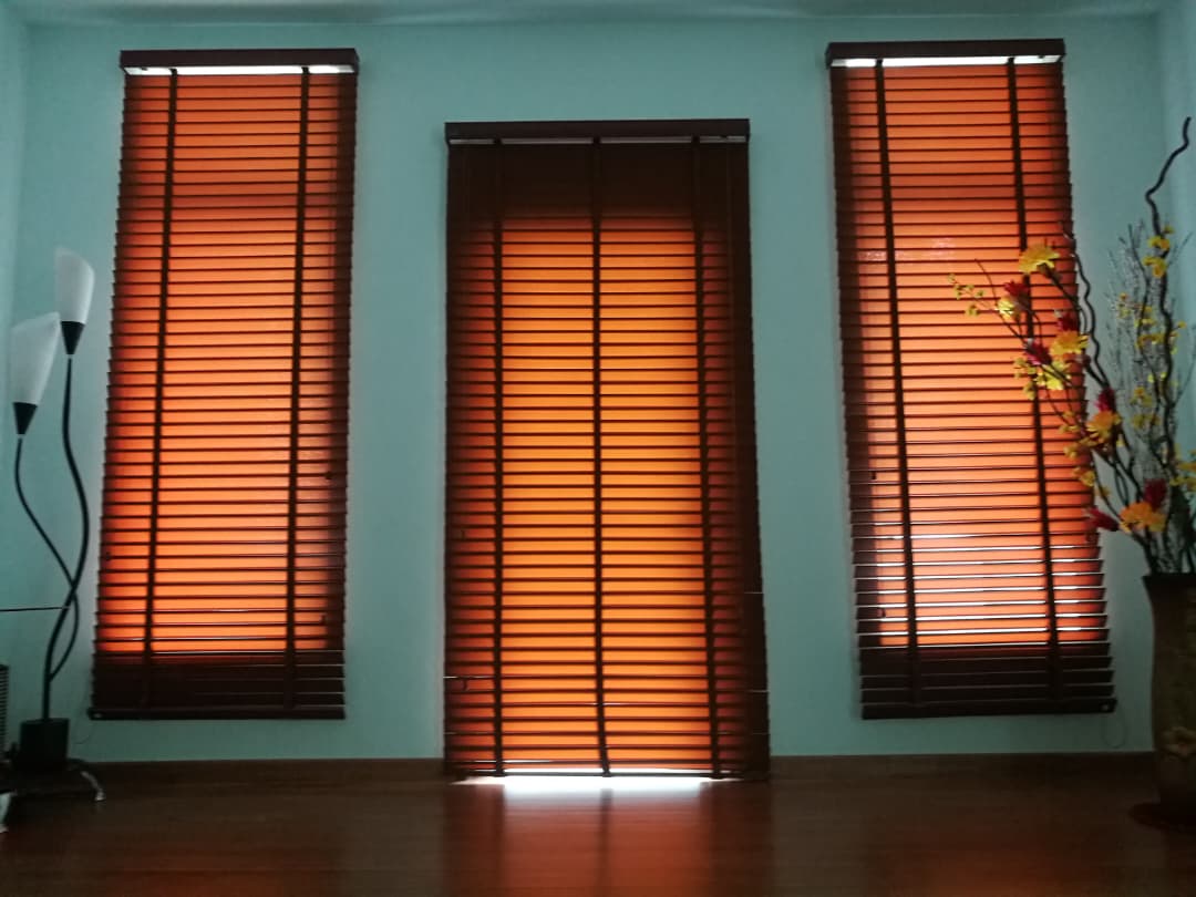 TIMBER PS BLINDS & LANTEX BLIND